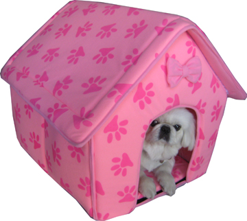 Collapsible designer dog house (pink paw prints)
